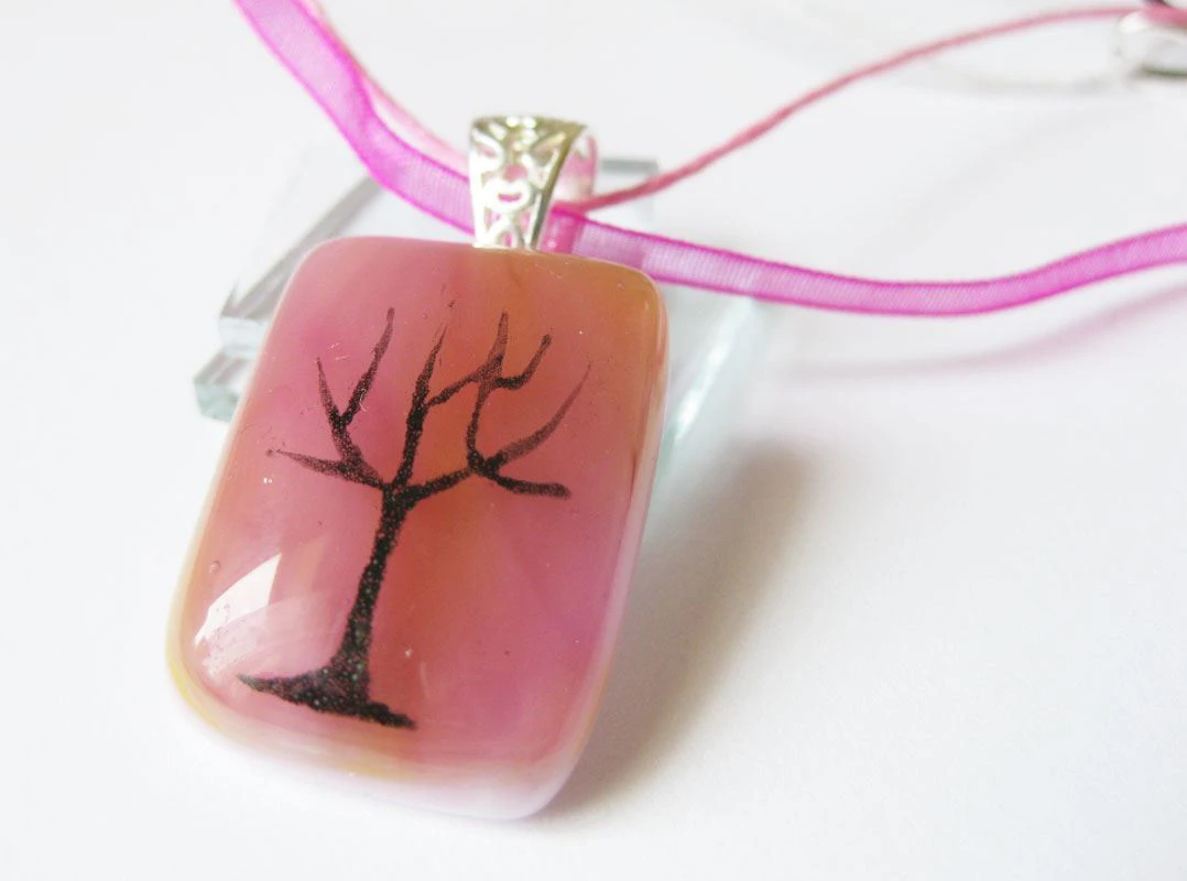 Málnafa üvegmedál