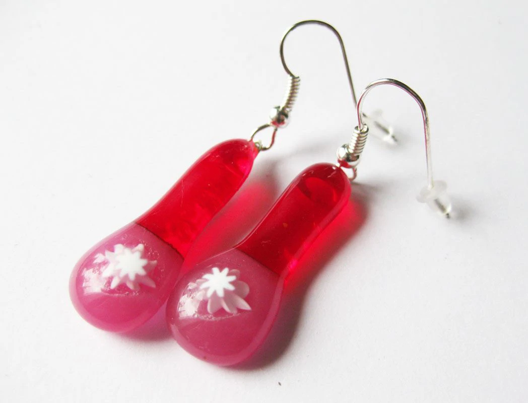  Egyedi készítésű füli