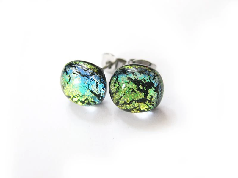 Repesztett arany dichro pötyi fülbevaló