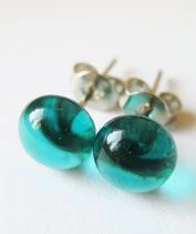 Áttetsző türkiz pötyi