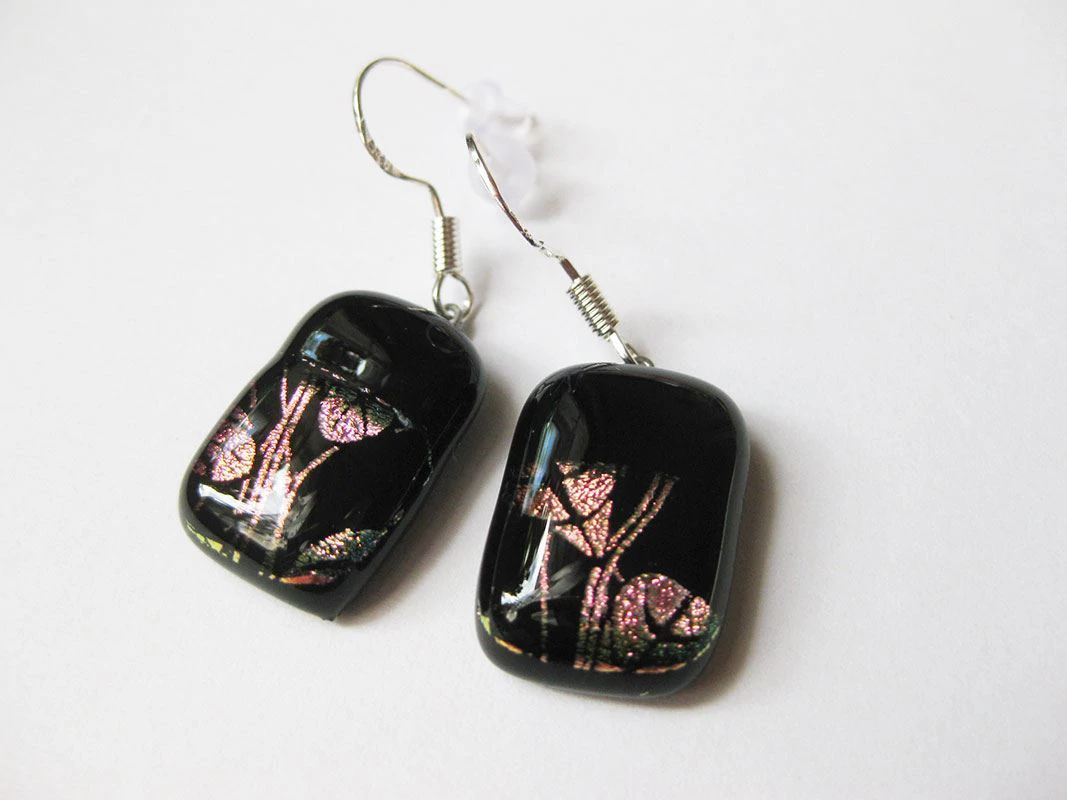 Egyedi dichroiv fülbevaló