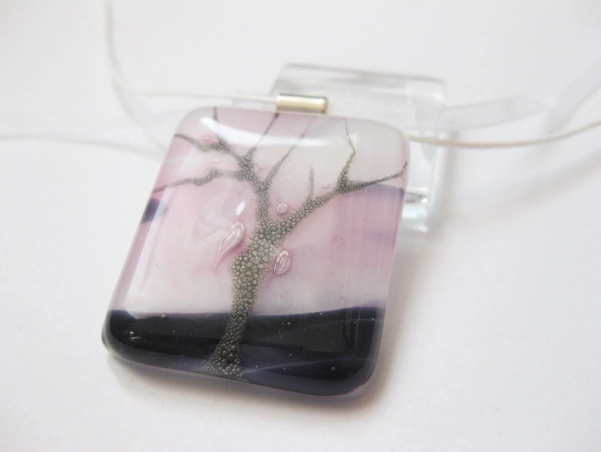 rózsafa üvegmedál