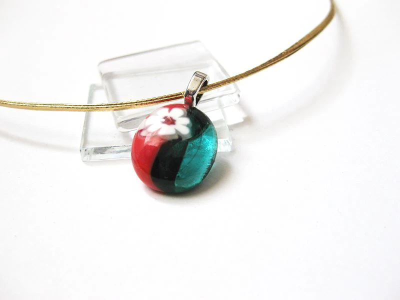 csepp virágmedál kislányoknak