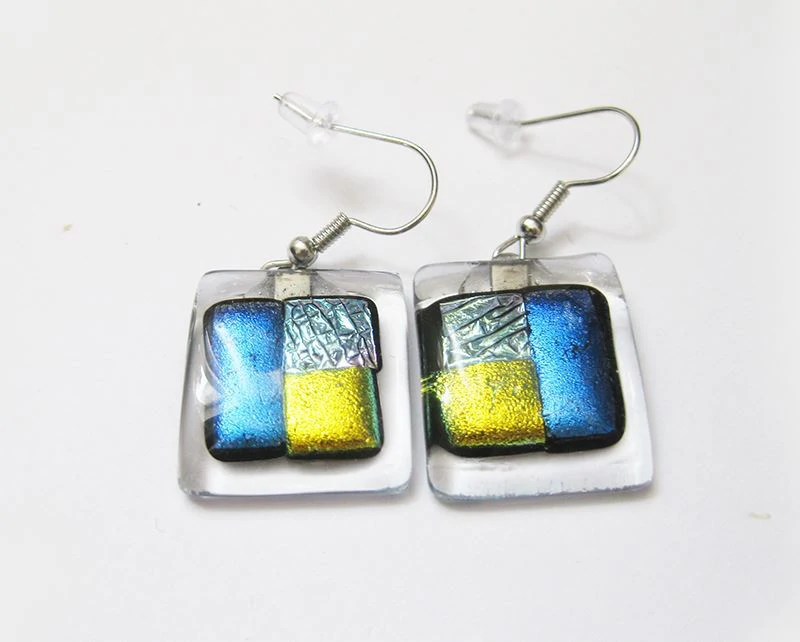 Dichronégyes fülbevaló