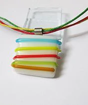 Minyon üvegékszer medál