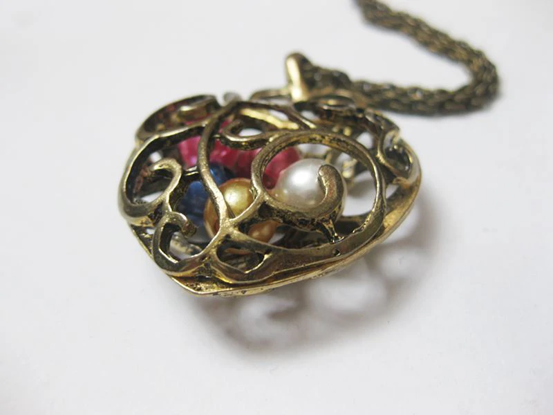 Gyöngyös szívecske medál