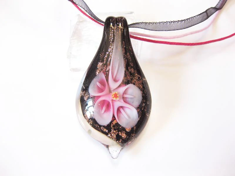 Muranói virág medál