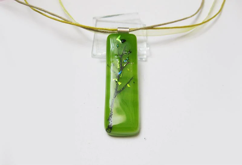 Zöldág üvegékszer medál