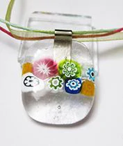 Vízi millerét üvegmedál 2