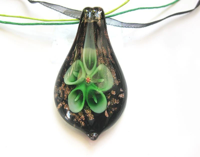 Muranói virág medál