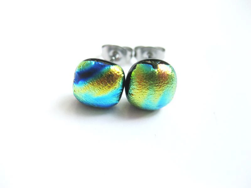 dichroic fülbevaló