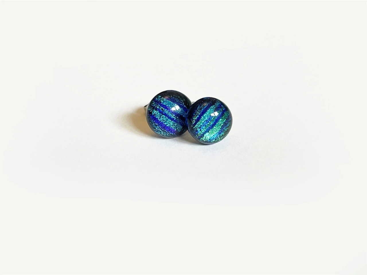 dichroic fülbevaló