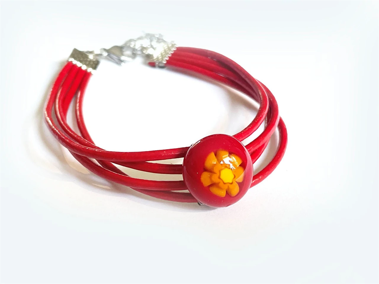 pici virágos karkötő