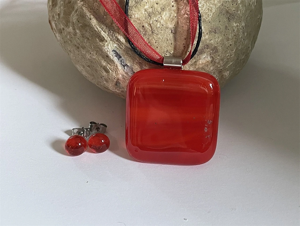 piros üvegékszer szett