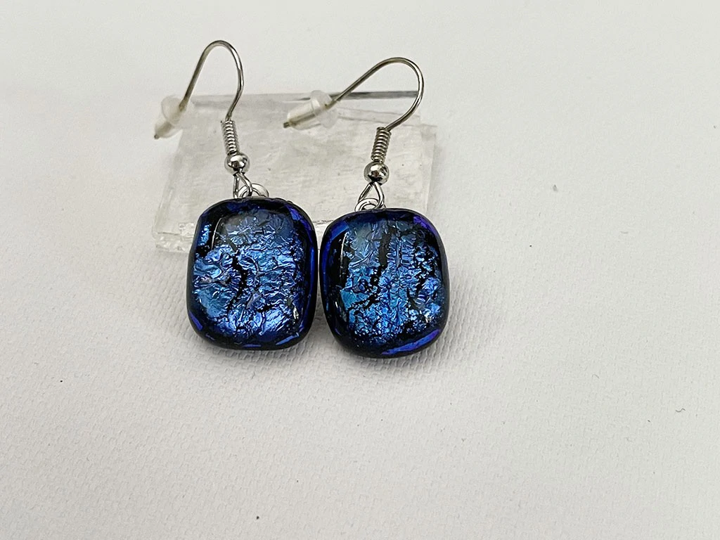 Hajnal lógós dichroic fülbevaló