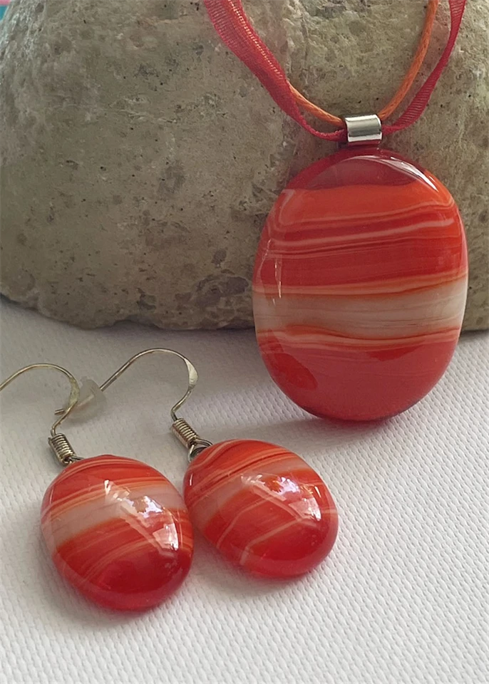 Piroska üvegékszer szett