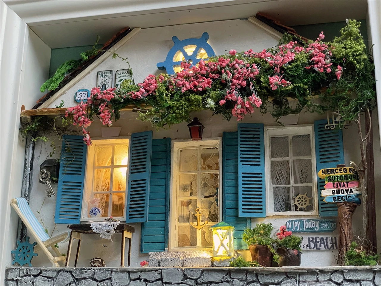 adria dobozkép, miniatűr