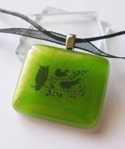 Erdei madarak üvegmedál