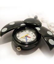 Fekete katicás ékszeróra