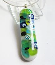 kék millefiori üvegmedál