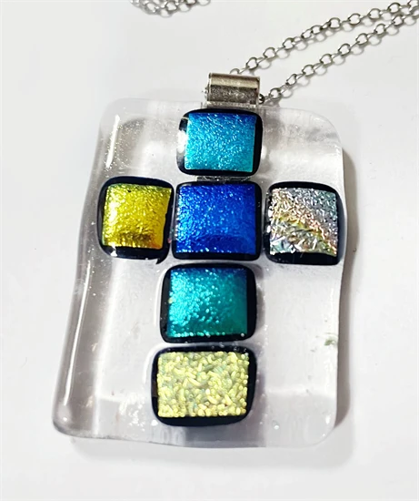 Dichroic kereszt üvegmedál