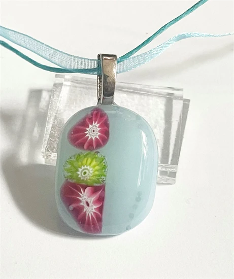 Kék millefiori medál