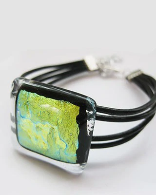 Egyedi üvegékszer karkötők