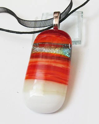 Üvegékszer nyakláncok