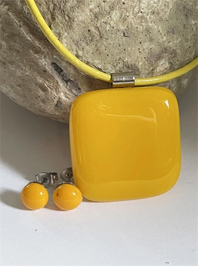 Napsárga üvegékszer szett