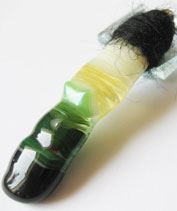 Sárgás-zöldes színcuki üvegmedál